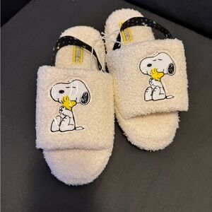 Snoopy strap Slippers. Never worn